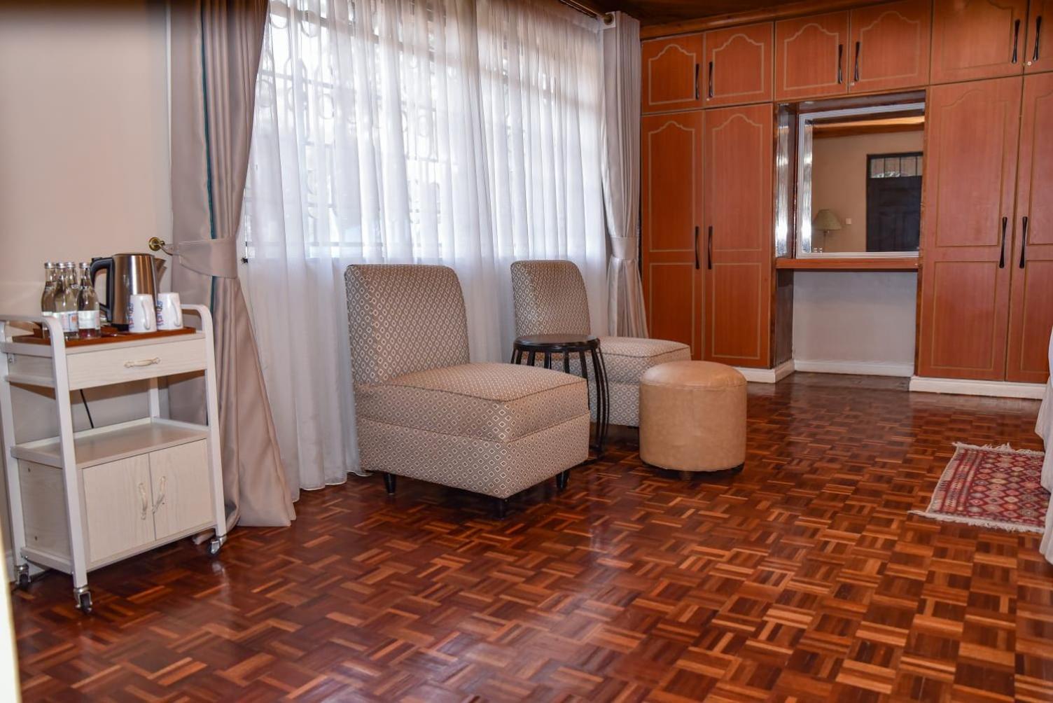 Cozy Stead Hotel ไนโรบี ภายนอก รูปภาพ
